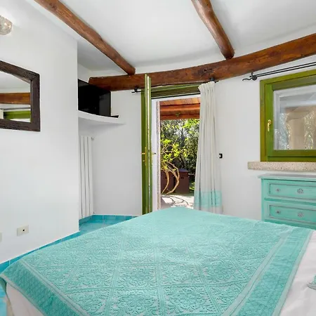 Porto Rotondo, Lux Con Giardino E Piscina Apartament *